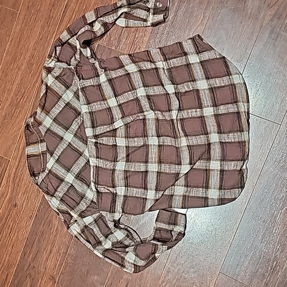 Maurices Brown Flannel medium - Picture 4 of 5